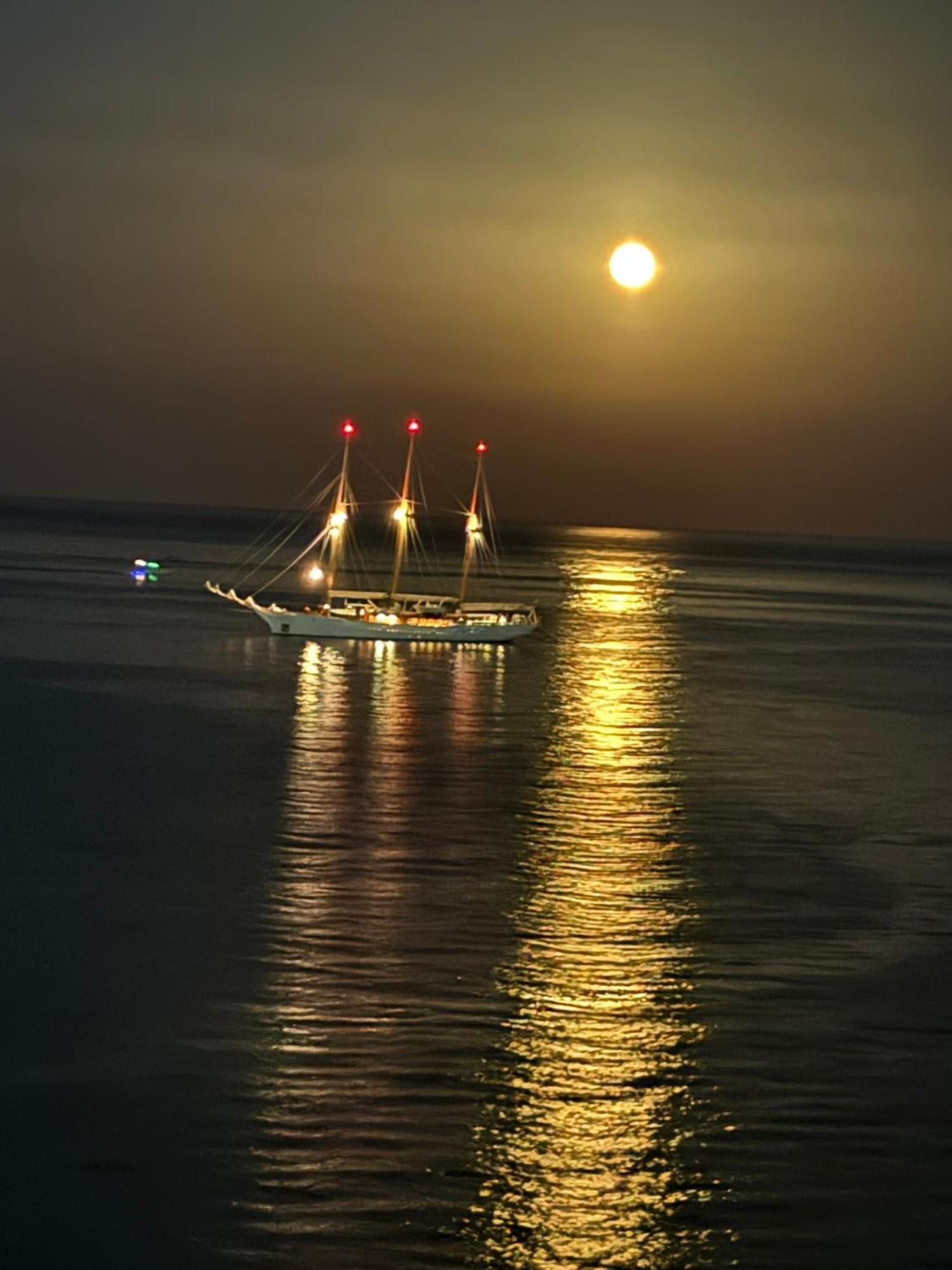L' Occhio Del Mare Villa Джардини Наксос Екстериор снимка